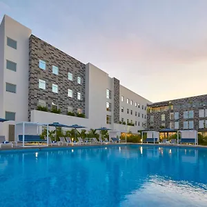 Express By Marriott Cancun Aeropuerto Appart hôtel